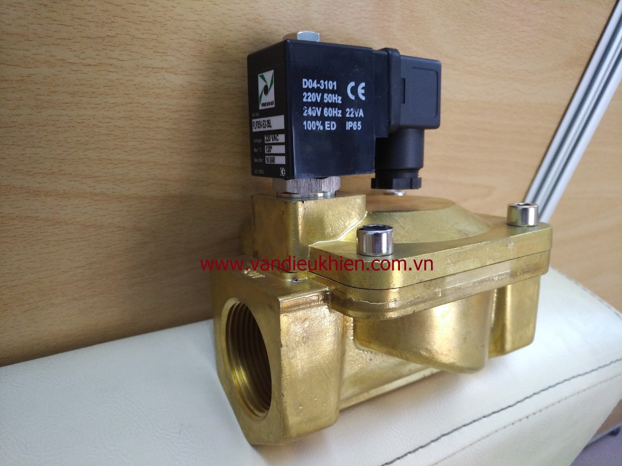 Van điện từ cuộn hút hàng nhập khẩu uy tín